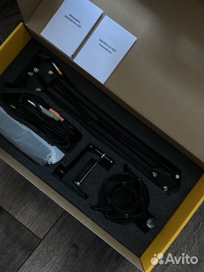 Студийный микрофон