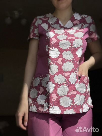 Медицинский костюм 42