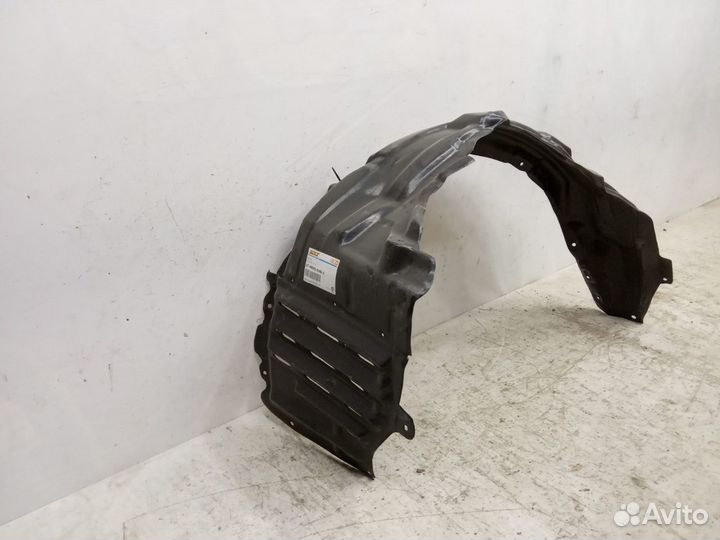 Подкрылок передний правый Mitsubishi Lancer 10 CY