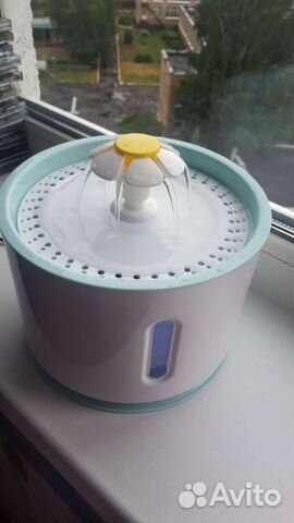 Электрическая поилка фонтанчик 2.4л