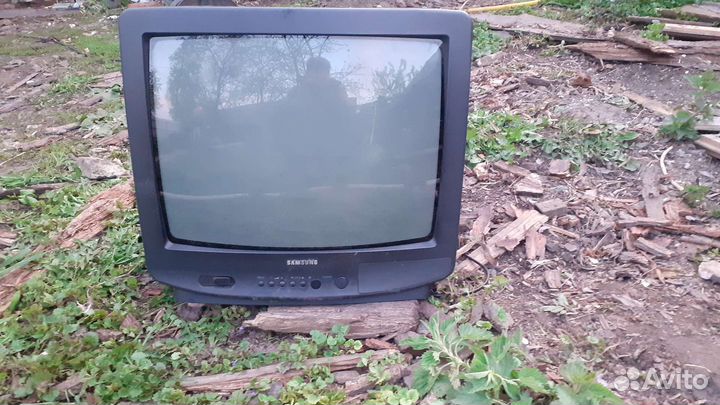 Телевизор samsung