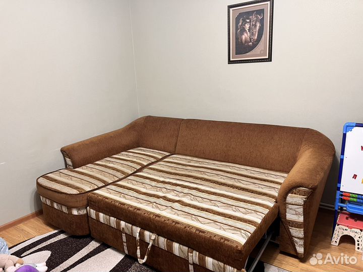 Угловой диван