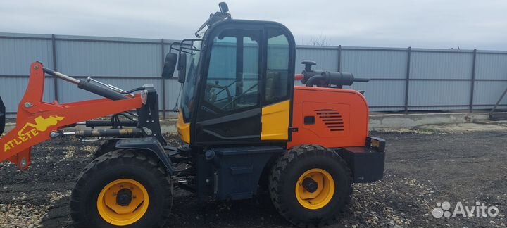 Фронтальный погрузчик Kyloton ZL20, 2023