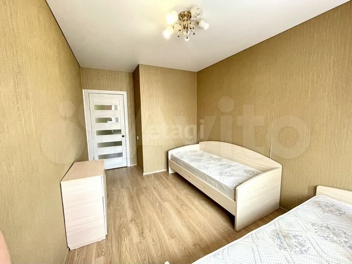 2-к. квартира, 55 м², 8/10 эт.