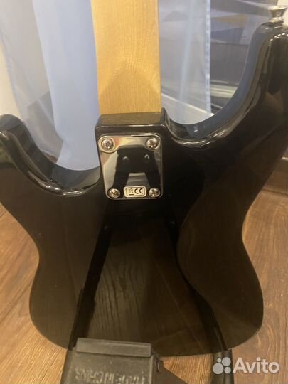 Электрогитара fender squier stratocaster