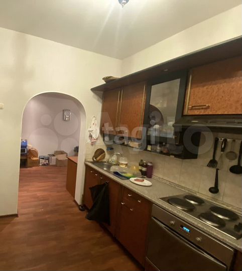 4-к. квартира, 112 м², 1/10 эт.