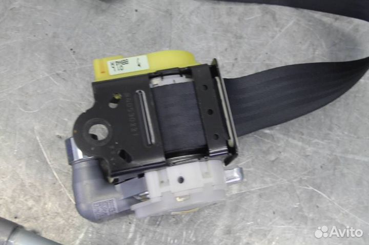 Ремень безопасности передний левый Mazda 3 (BL)