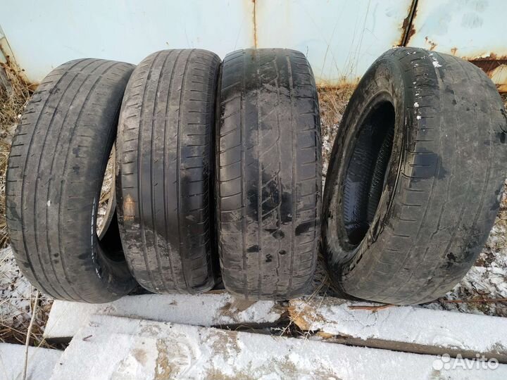 Toyo Proxes CF1 215/65 R16