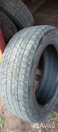 Bridgestone Blizzak DM-V1 215/60 R17