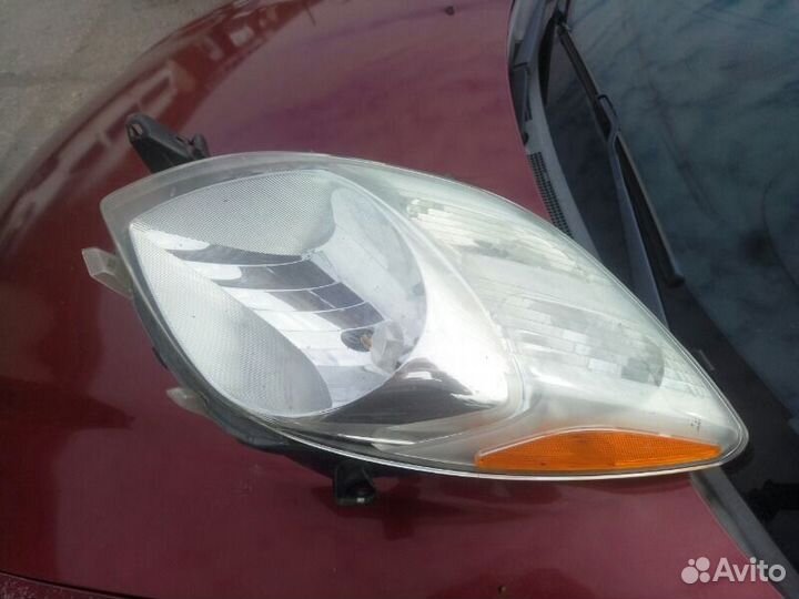 Фара левая Toyota Yaris Hb Usa 06-08