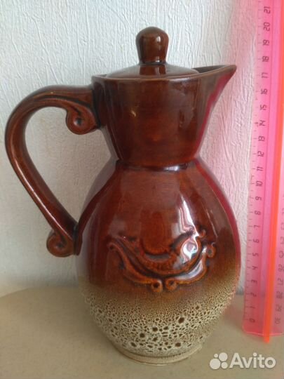 Продам кувшин с крышкой из обливной керамики. СССР