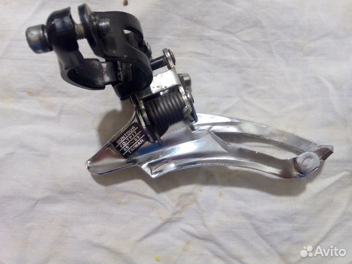 Передний переключатель Suntour