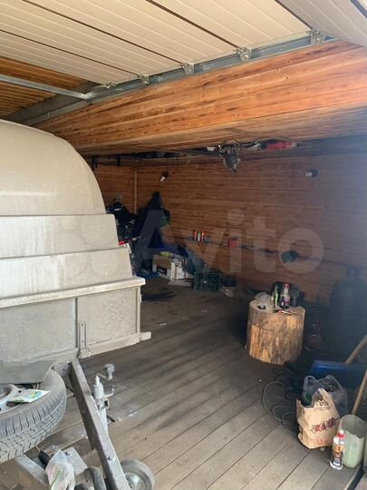 Гараж, > 30 м²