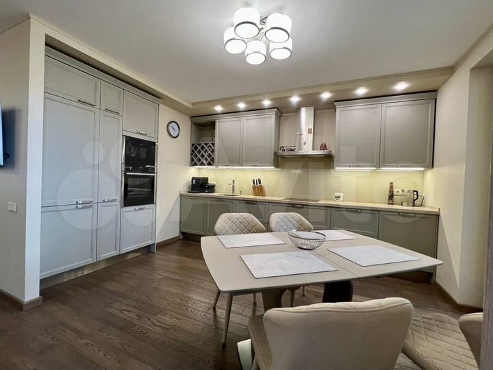 3-к. квартира, 77 м², 13/24 эт.