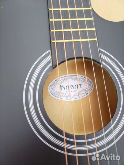 Акустическая гитара новая в упаковке