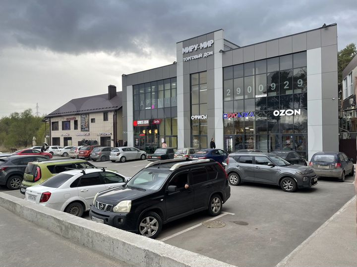 Торговая площадь, 1500 м²