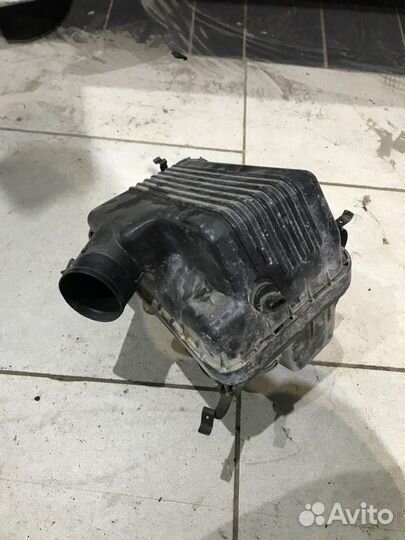 Корпус воздушного фильтра Toyota Corolla