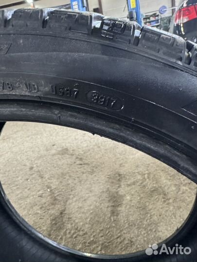 Pirelli Ice Zero FR 245/40 R18 97H