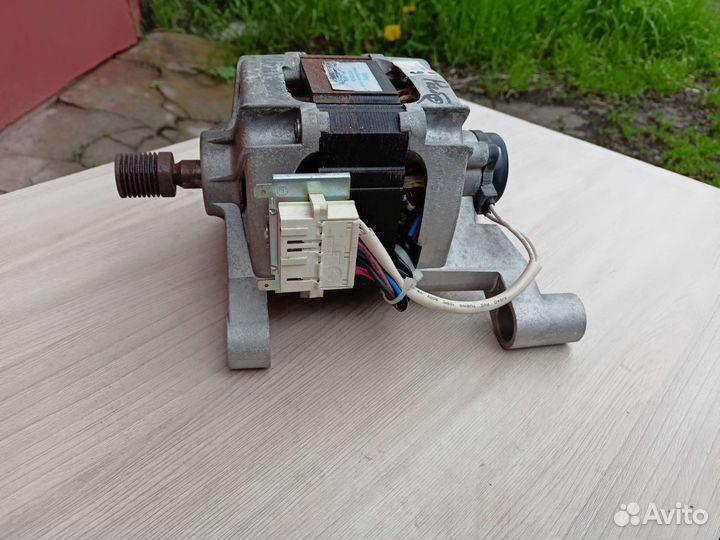 Мотор Ariston