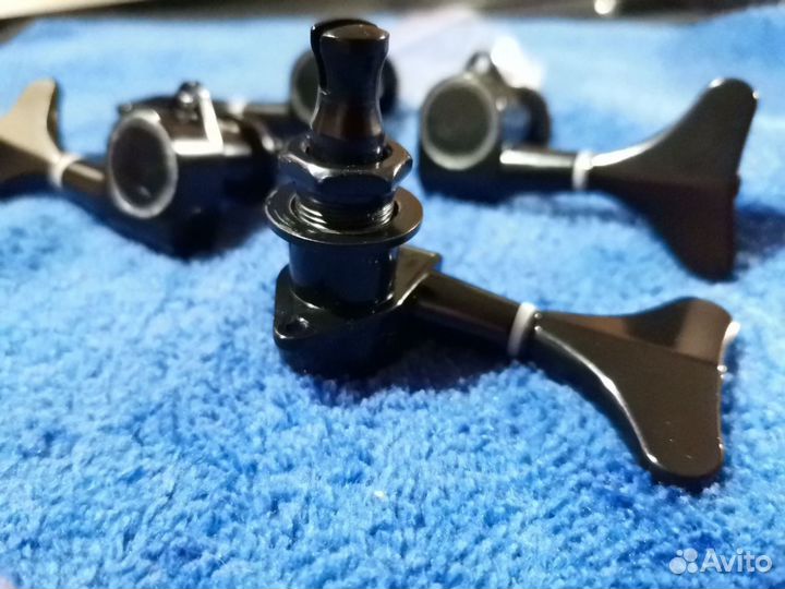 Колки для бас гитары 2+2