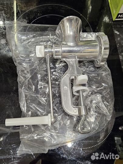 Мясорубка ручная новая