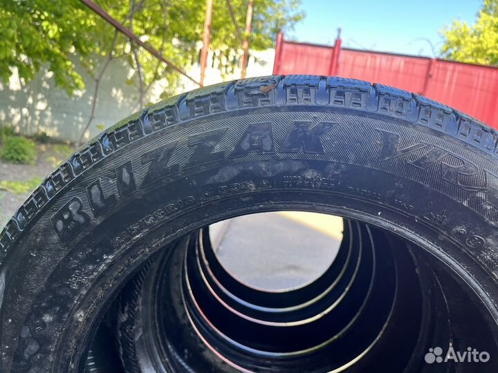 Winrun R330 215/55 R16 93S