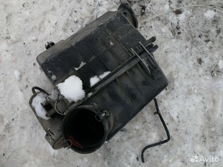 Корпус воздушного фильтра ленд ровер рендж ровер 2