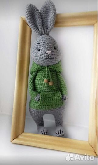 Кролик в худи. Символ года