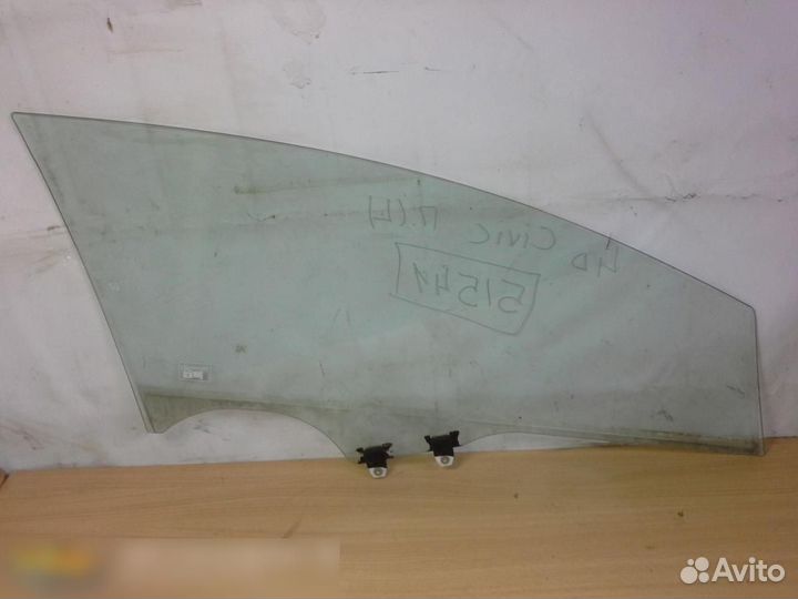 Стекло двери передней левой Honda Civic 4D 2006-20