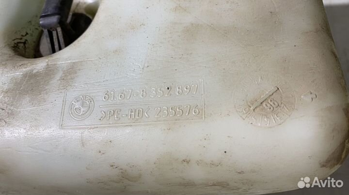 Бачок омывателя лобового стекла BMW 7 series E38