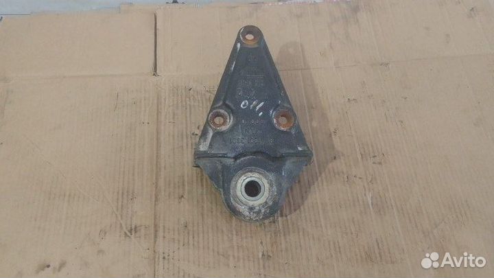 Кронштейн передней рессоры Man Tgs