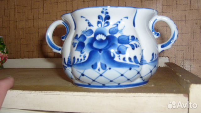 Сахарница гжель красивая