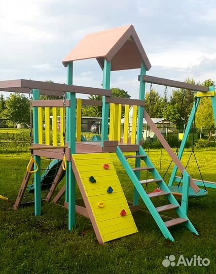 Детская деревянная площадка