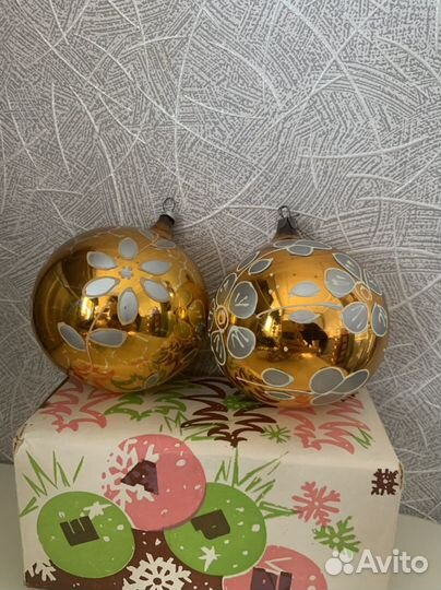 Фосфорные елочные шары