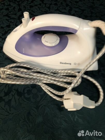 Утюг Elenberg SI-3002