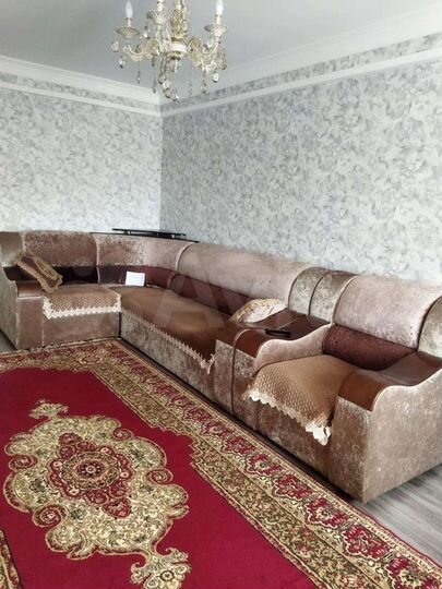 2-к. квартира, 54 м², 4/10 эт.