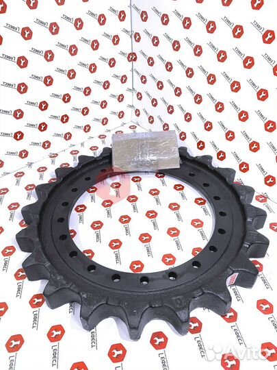 Звездочка Hyundai R140LC-7A