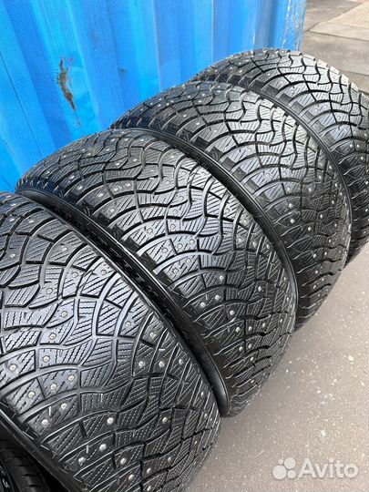 Dunlop GrandTrek Ice 03 235/50 R19 103T