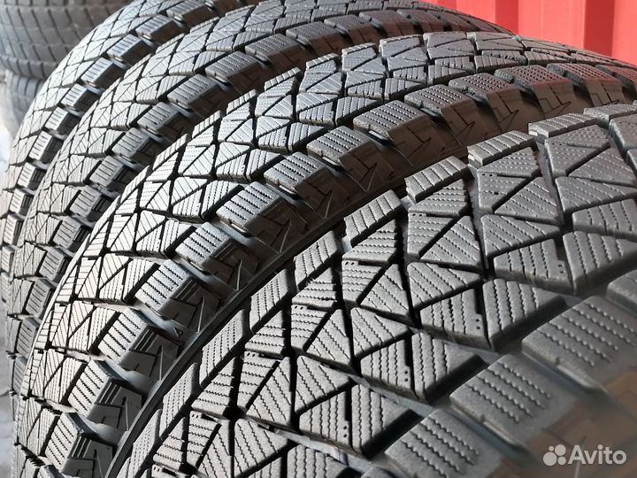Bridgestone Blizzak DM-V2 225/65 R17