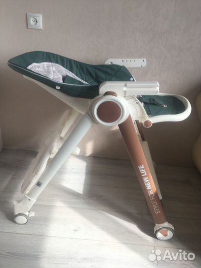 Продам стульчик для кормления