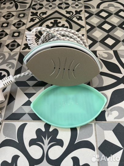 Утюг компактный (с паром)