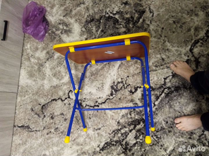 Столик для школьников