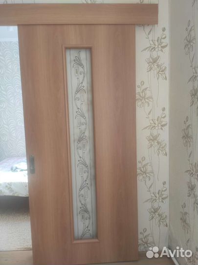 Двери межкомнатные, распашные с фурнитурой б/у