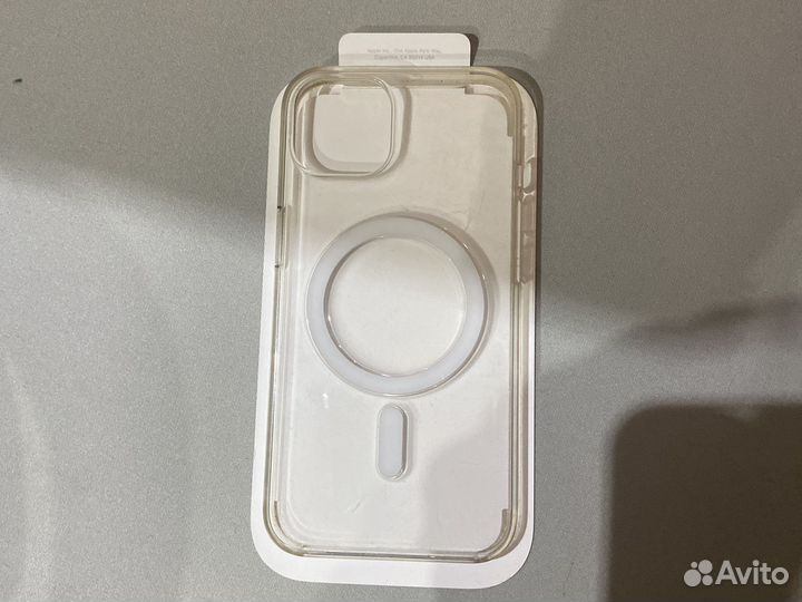 Чехол на iPhone 13