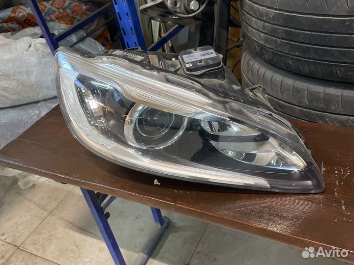 Фара правая биксенон на Volvo S60 с 2013-2017 год
