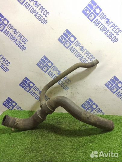 Патрубок системы охлаждения Dodge Caliber