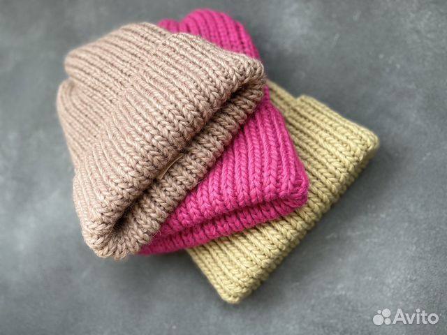 Шапка женская вязаная ручная работа