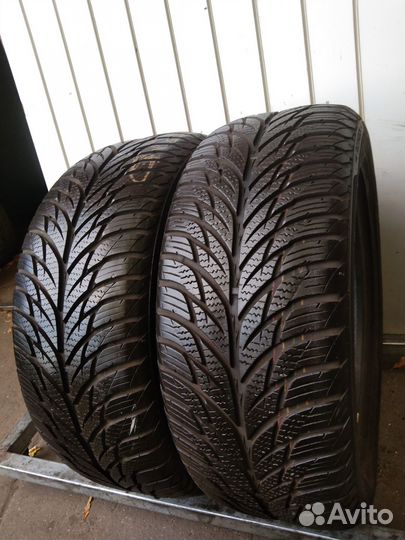 Uniroyal AllSeasonExpert 235/55 R17