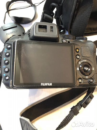 Цифровой фотоаппарат Fujifilm FinePix hs20exr
