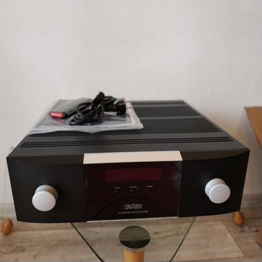 Усилитель Mark Levinson 5802